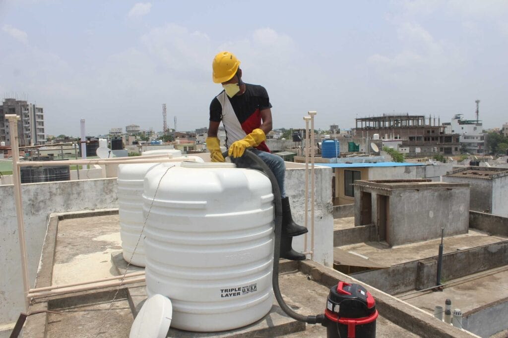 Water Tank Cleaning-min Water Tank Cleaning-min